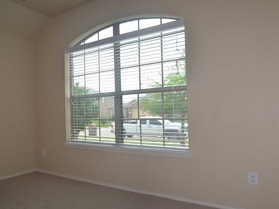 5th image of 5140 Hidden Knolls Dr