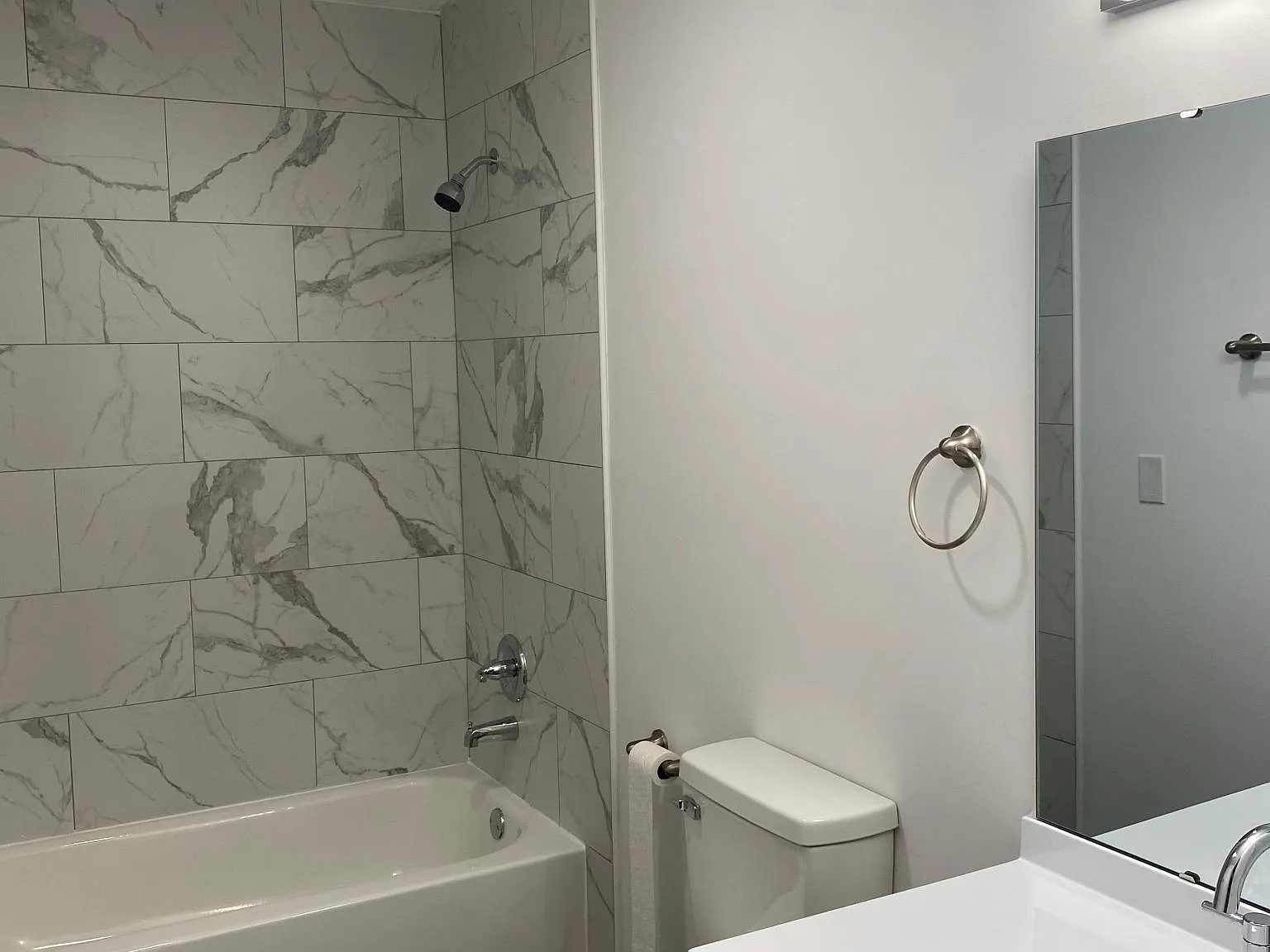 750 Woodbriar Trl — Photo 2