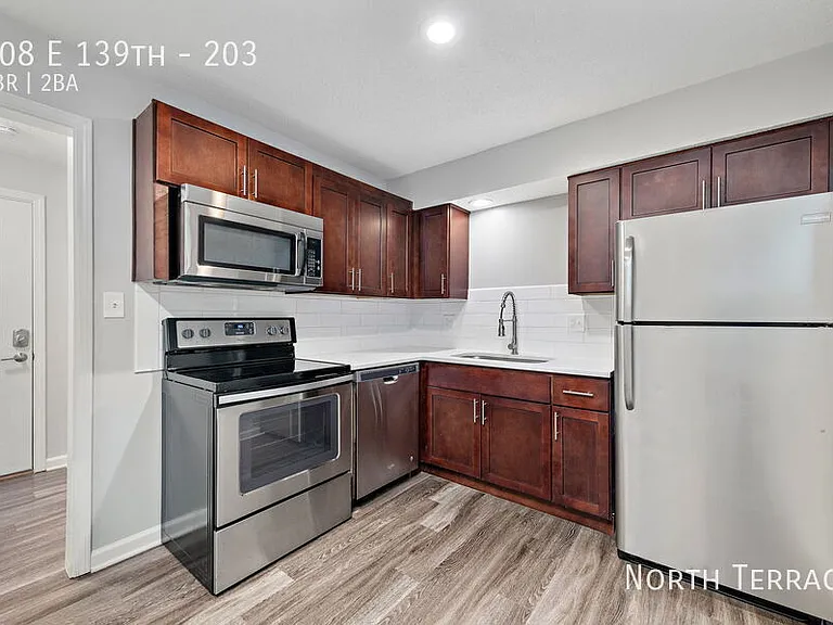 716 E 139th St — Photo 17