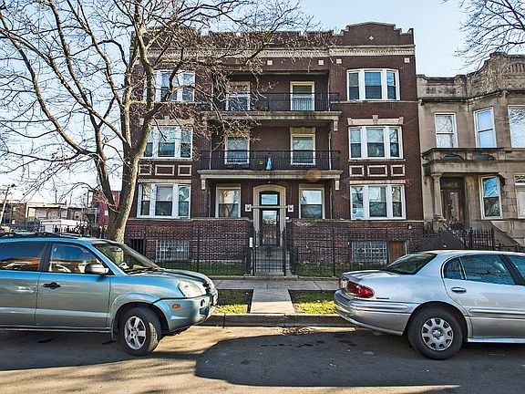 2nd image of 6033 S Vernon Ave #6035-3