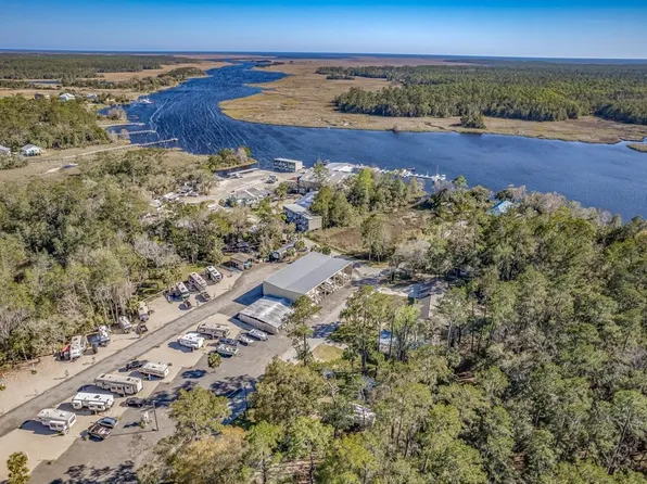 124 Shell Island Rd, Saint Marks, FL 32355