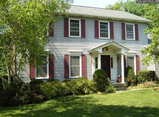 1035 Brookpoint Dr, Medina, OH