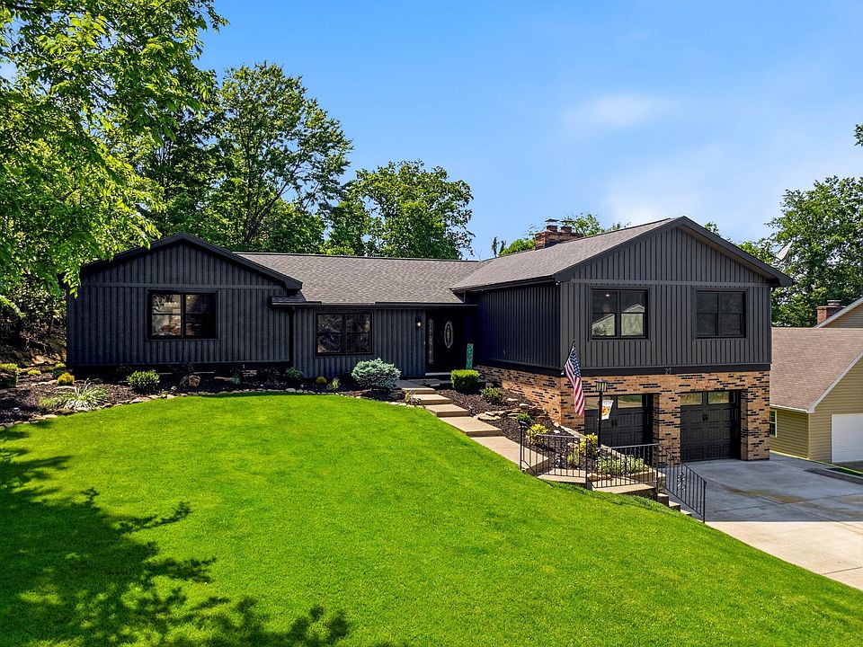 1st image of 27 Hickory Dr