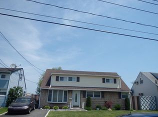 68 Hagaman St, Carteret, NJ 07008