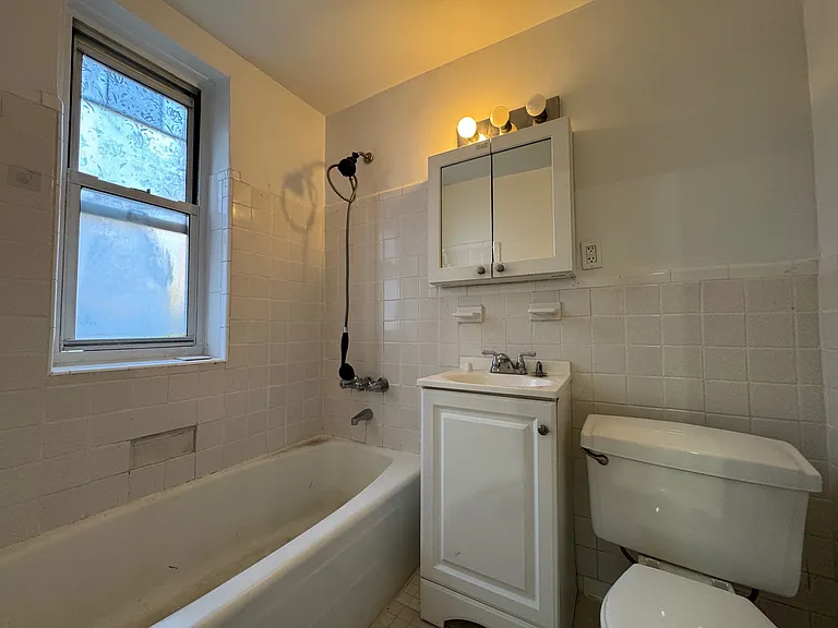 14350 Barclay Ave #1B — Photo 8