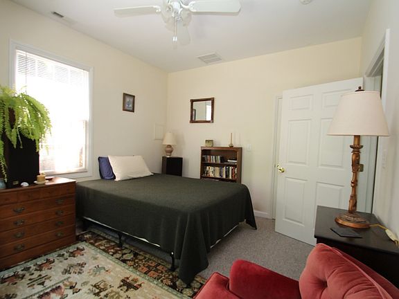 3rd image of 231 Rivergate Dr