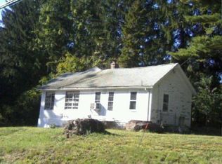 1265 Amostown Rd, West Springfield, MA 01089