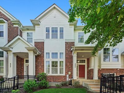 525 Plaza Pl, Aurora, IL, 60504