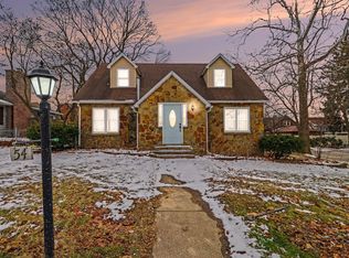 54 Emmett St E, Battle Creek, MI 49017