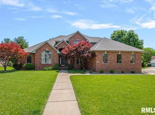6412 Stonehaven Rdg, Springfield, IL 62711