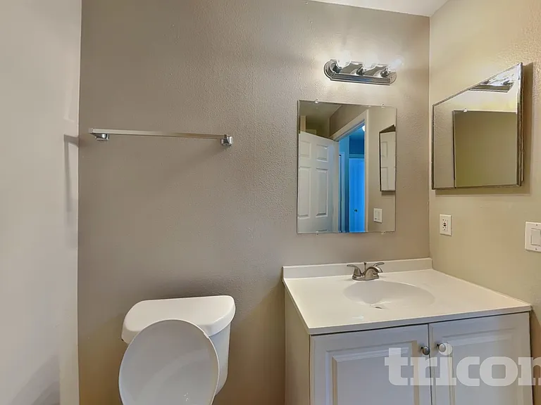 11621 Ivy Flower Loop — Photo 13