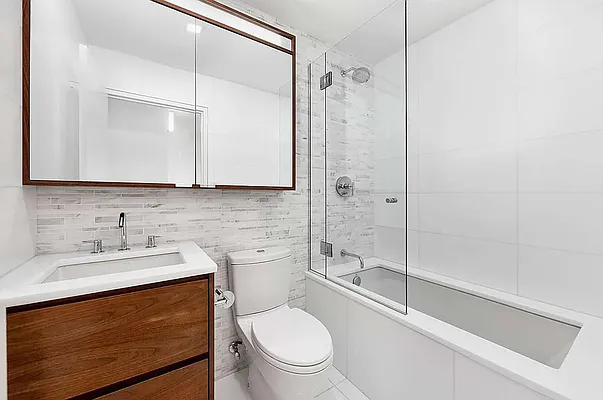 Rented by MTI Realty Corp | media 8