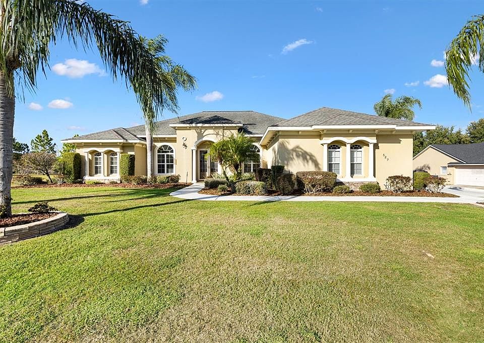 1st image of 527 Dowling Cir