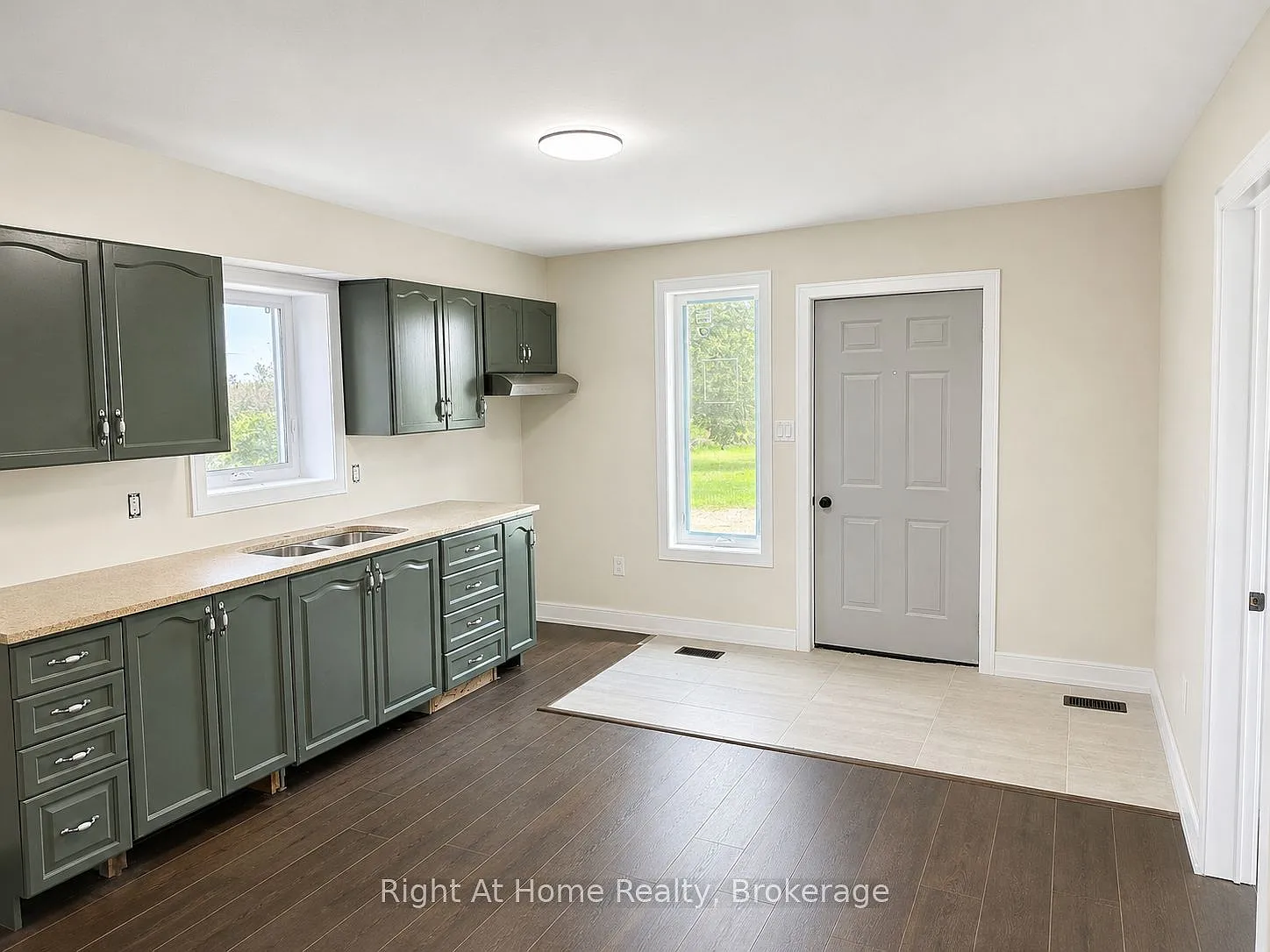 2 bed, $1,800 — Photo 1