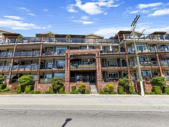 22327 River Rd #311, Maple Ridge, BC V2X 2C7