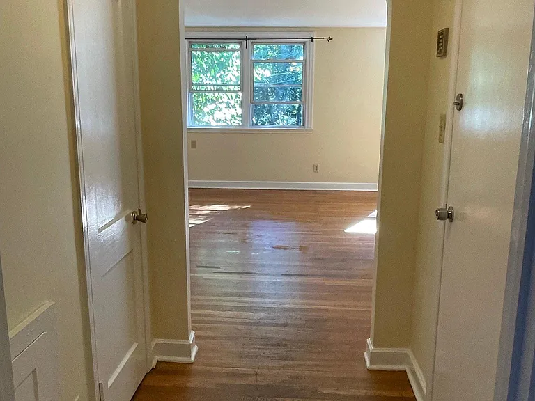 871 W Walnut Ln #2 — Photo 13