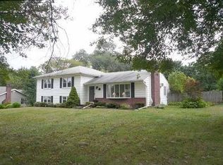 4 N Jackson Dr, Poughkeepsie, NY 12603