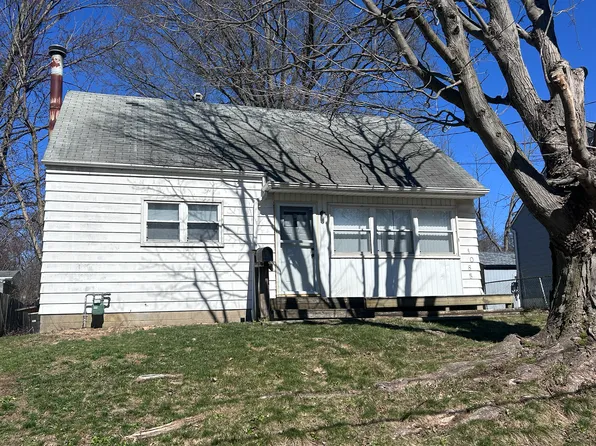 1085 Winston St, Akron, OH 44314