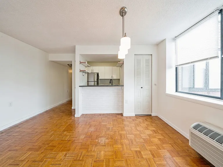 551 Observer Hwy #4C — Photo 19