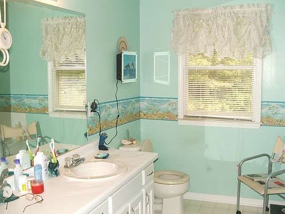 5th image of 545 Heritage Woods Dr