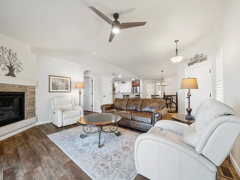 8197 Mockorange Hts — Photo 14
