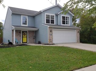 421 Chesterton Trl, Fort Wayne, IN