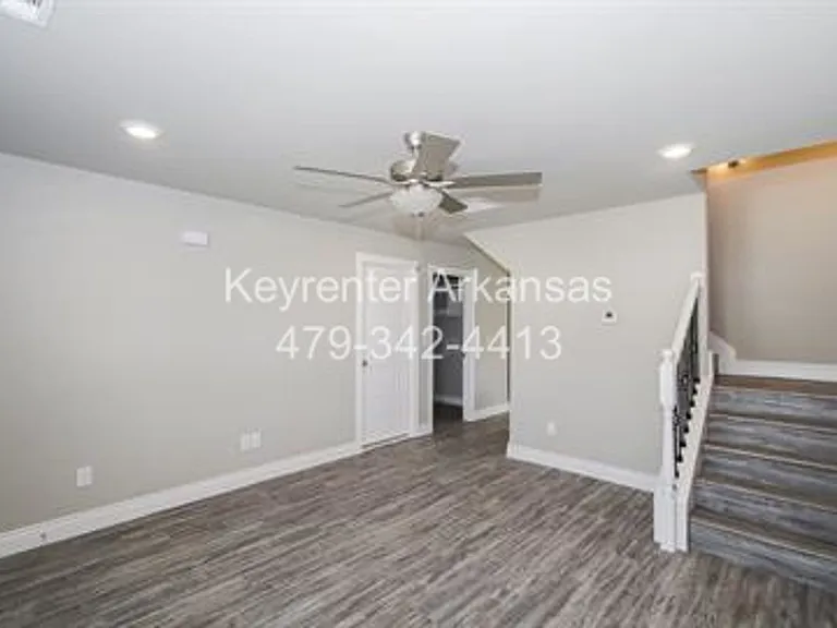 604 E Osage Trce — Photo 2