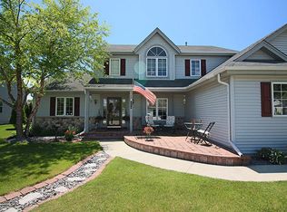 446 Ponderosa Dr, Hartford, WI 53027