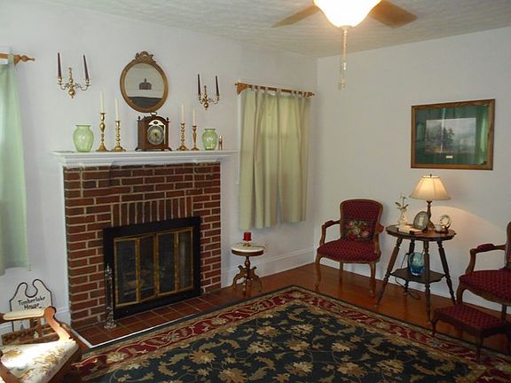 2nd image of 520 Jefferson St
