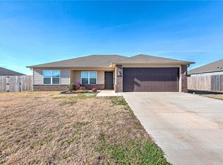 2709 Murphy St, Pea Ridge, AR 72751