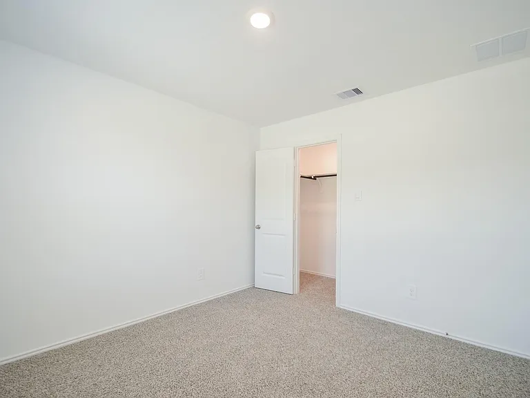 5778 Hampton Valley Dr — Photo 18