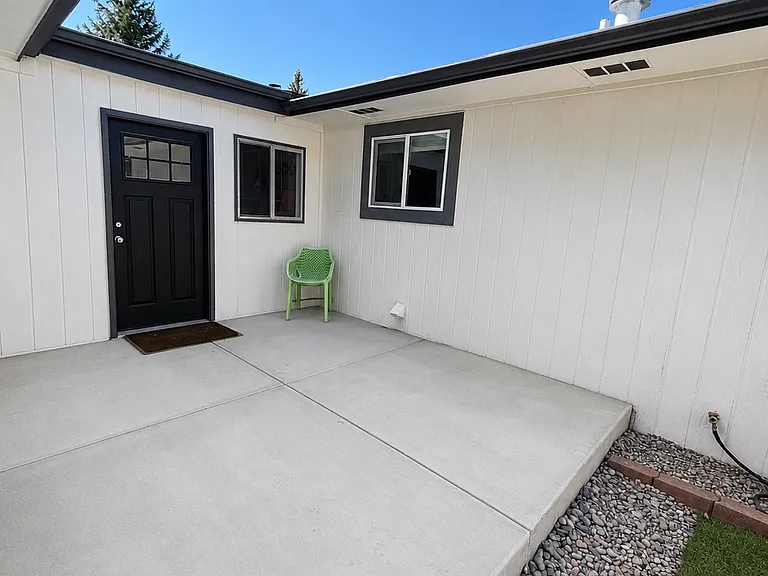 320 Parkway Cir N — Photo 25