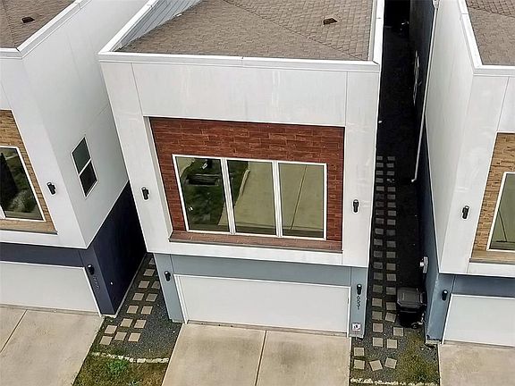 2nd image of 6531 Castlebay Dr