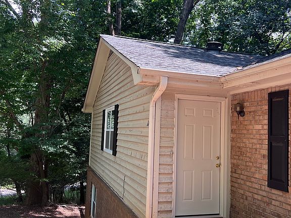 5th image of 1101 Sweetwater Cir #1