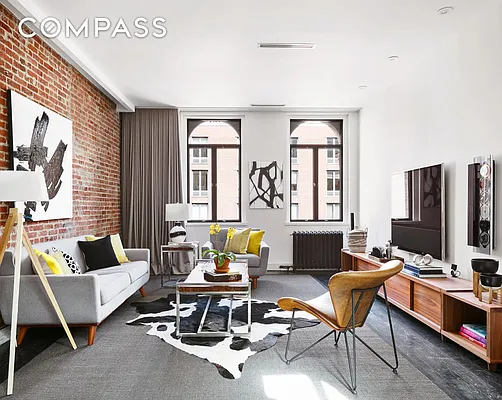 Sold by Compass | media 17