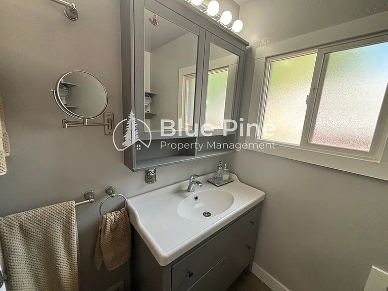 306 Lawton St #2 — Photo 12
