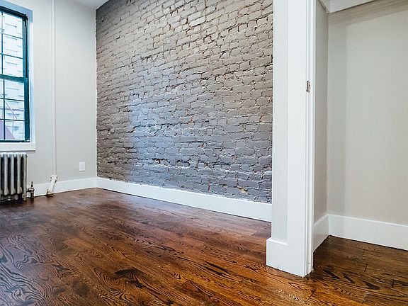 4th image of 206 Scholes St APT 9
