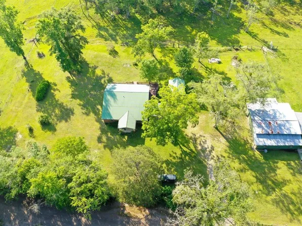 1525 Red Hill Rd, Ponce De Leon, FL 32455