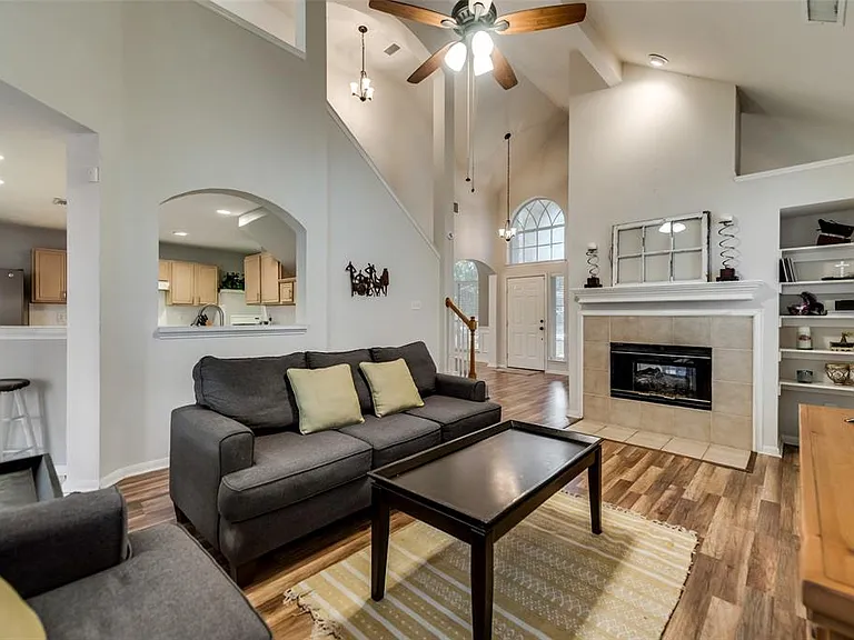 8801 Clearlake Dr — Photo 13