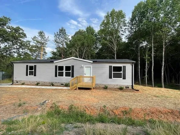 4533 Giles Rd, Lexington, NC 27295