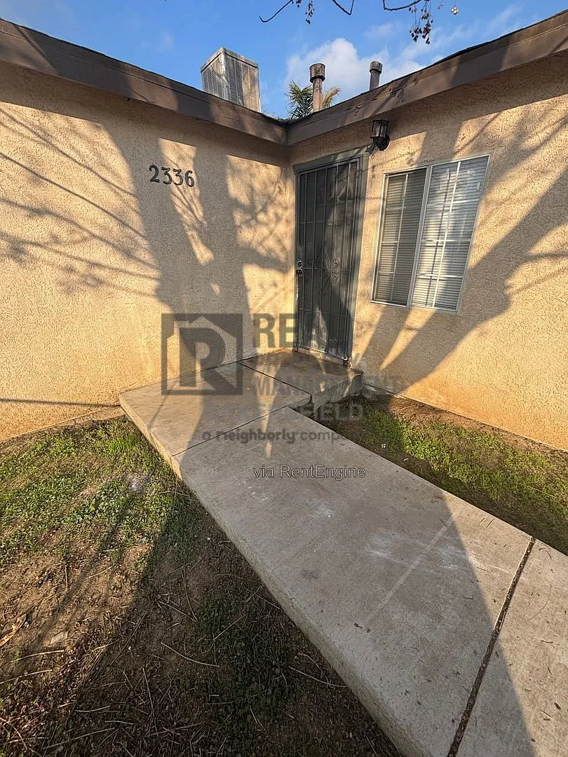 1 bed, 1.0 bath, $995 — Photo 2