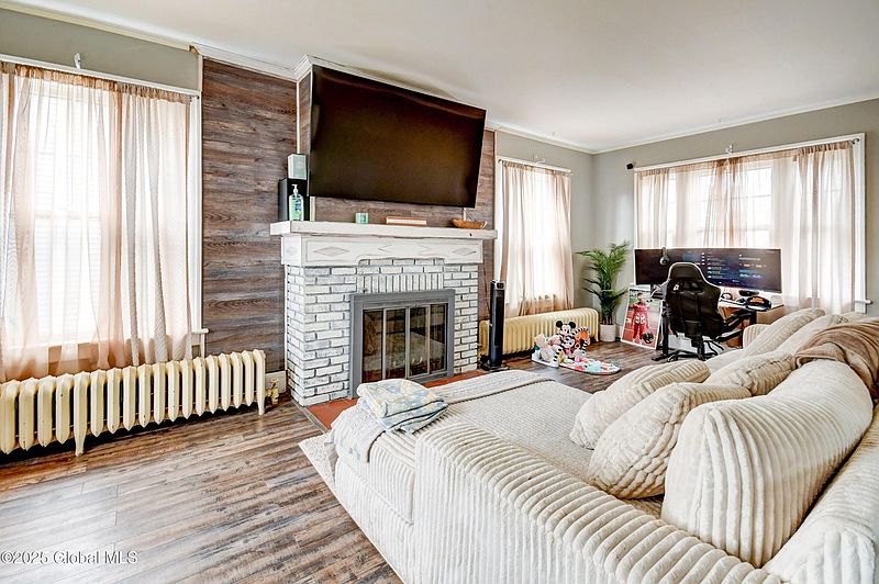 5th image of 7 N McNab Avenue