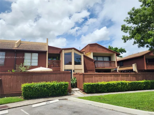 7024 SW 114th Pl #H52, Miami, FL 33173