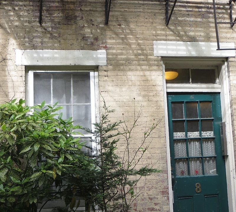 1st image of 8 Patchin Pl APT 3R
