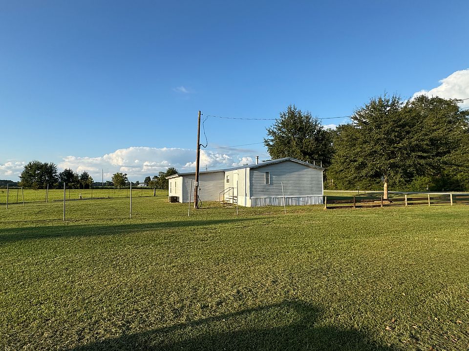 2nd image of 1538 S State Highway 87