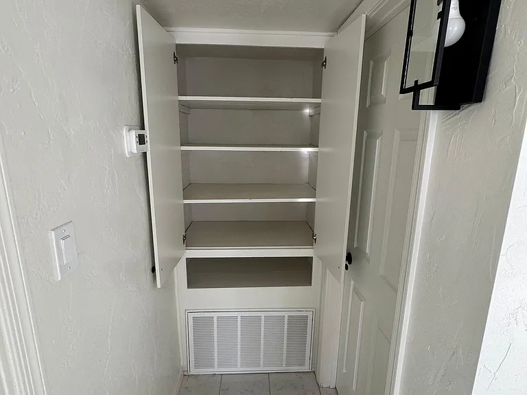 1707 S Avenue A — Photo 10