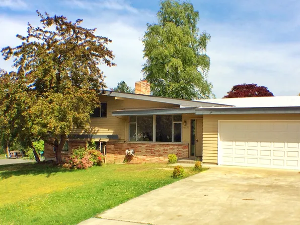 15220 NE 3rd Pl, Bellevue, WA 98007