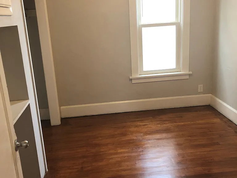 703 Chicago St — Photo 6