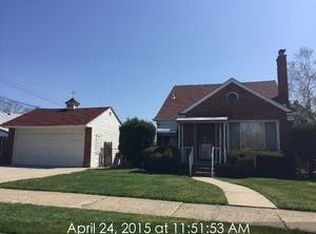 8230 Ward St, Detroit, MI 48228