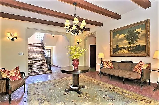 118 Carr Dr. — Photo 6
